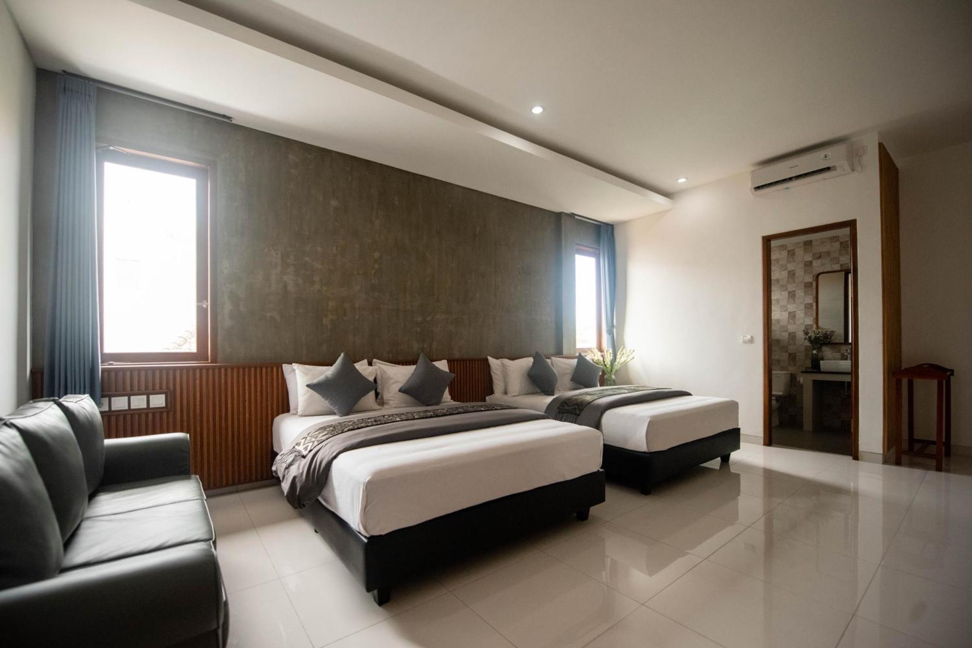 Sandat Hotel Legian Экстерьер фото