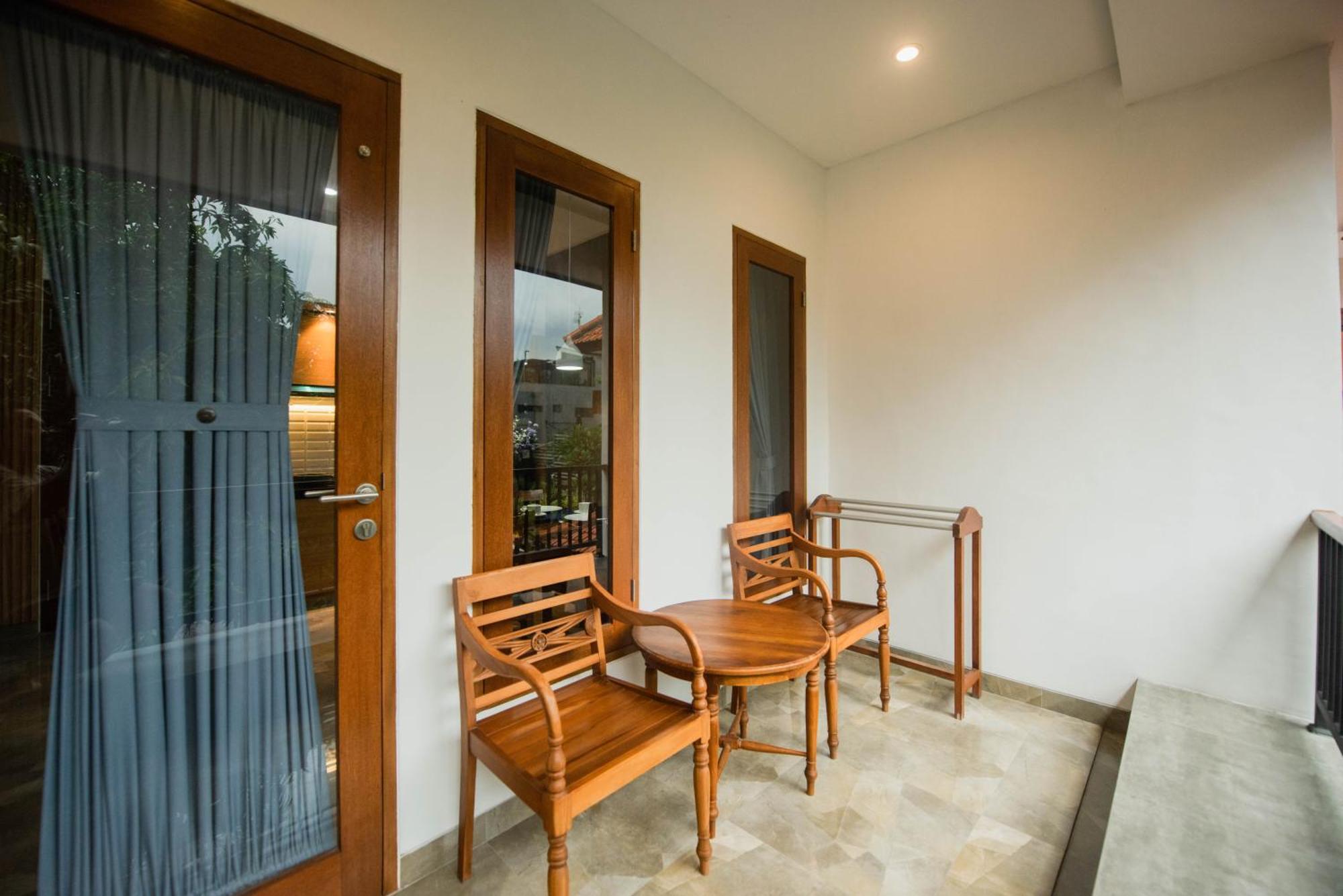 Sandat Hotel Legian Экстерьер фото
