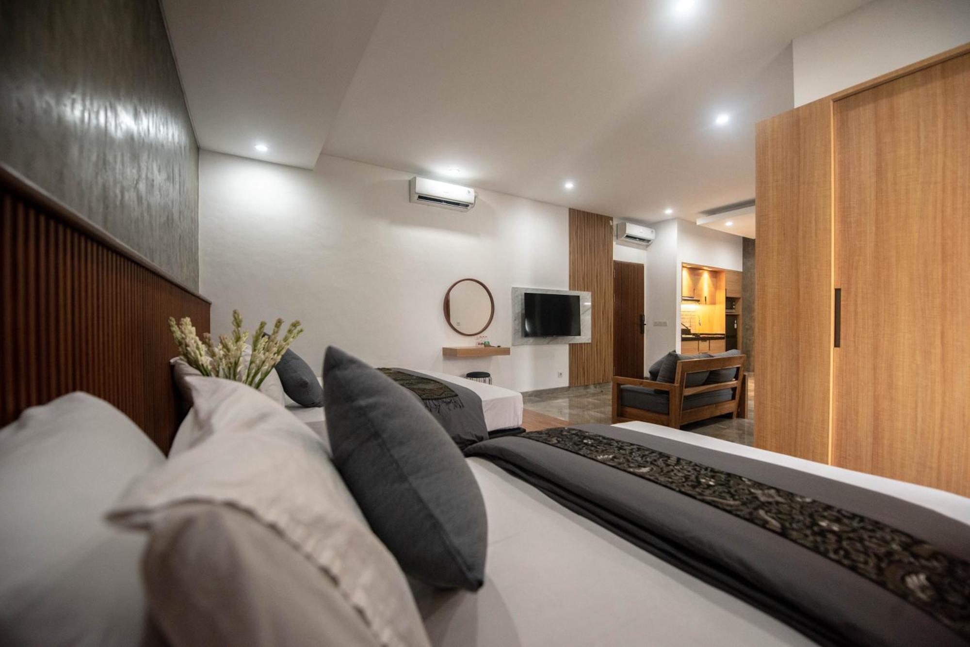 Sandat Hotel Legian Экстерьер фото