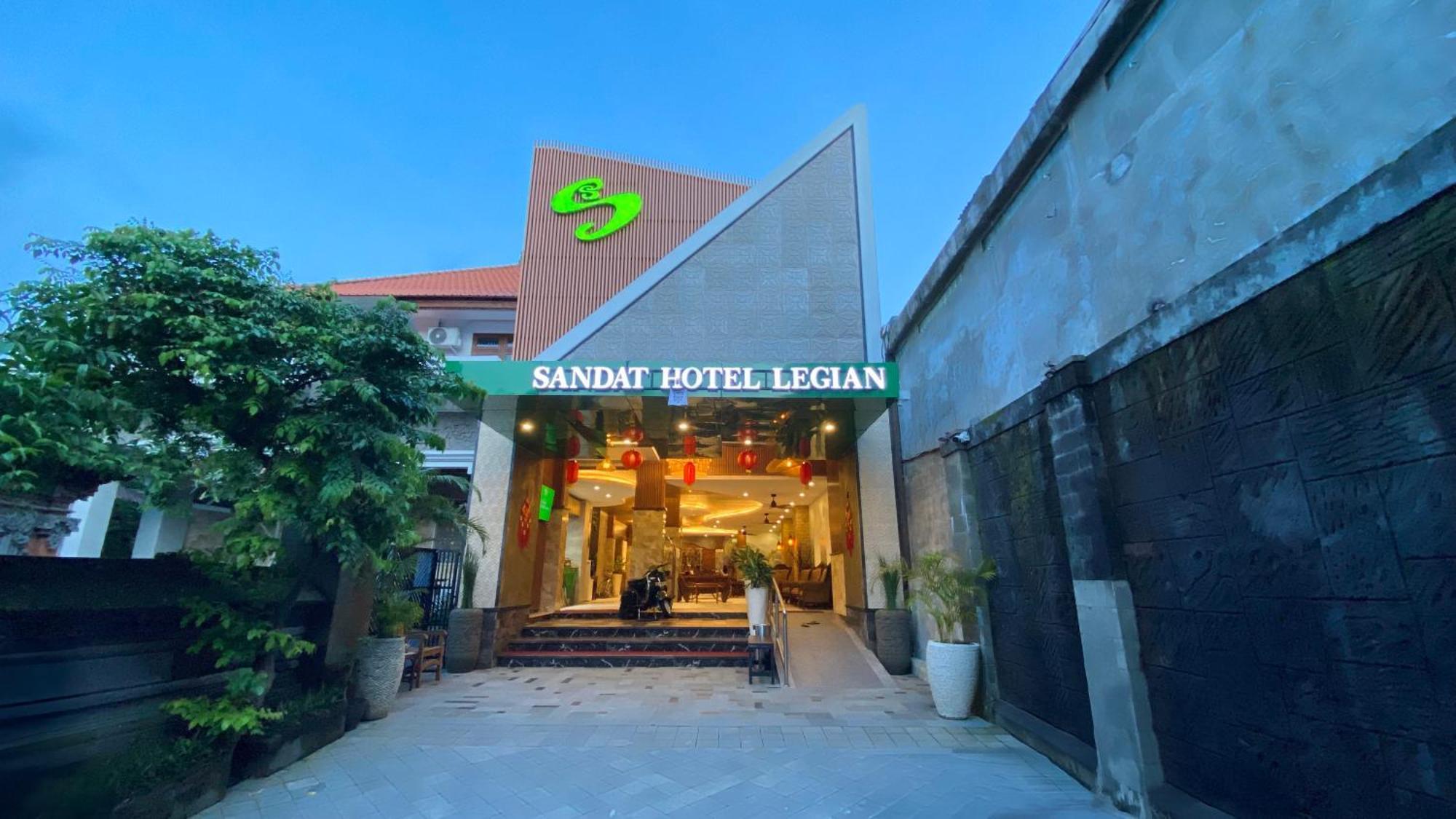 Sandat Hotel Legian Экстерьер фото